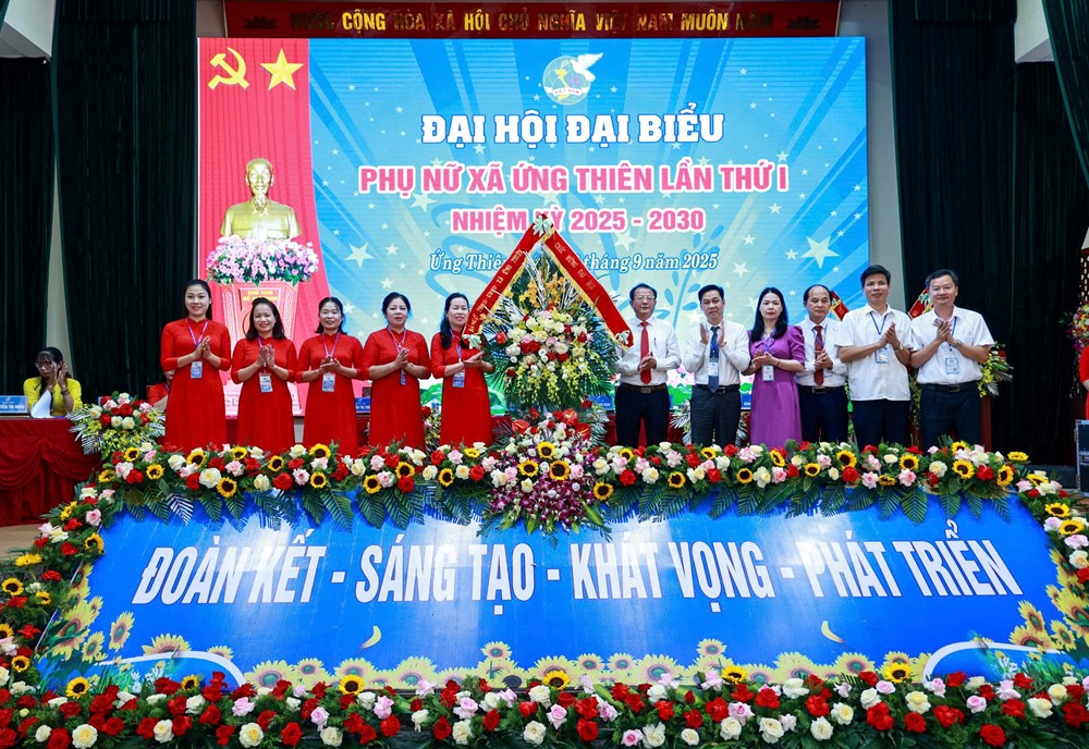 Phụ nữ xã Ứng Thiên nâng cao năng lực số, thích ứng tốt hơn với yêu cầu thời đại - ảnh 4