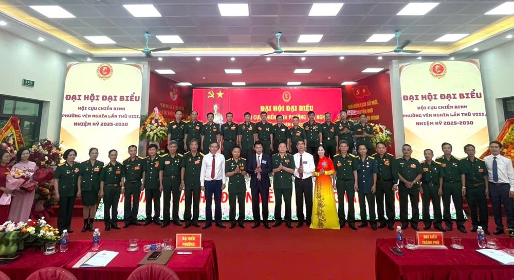 Đồng chí Đoàn Viết Mạnh tiếp tục làm Chủ tịch Hội Cựu chiến binh phường Yên Nghĩa. - ảnh 1