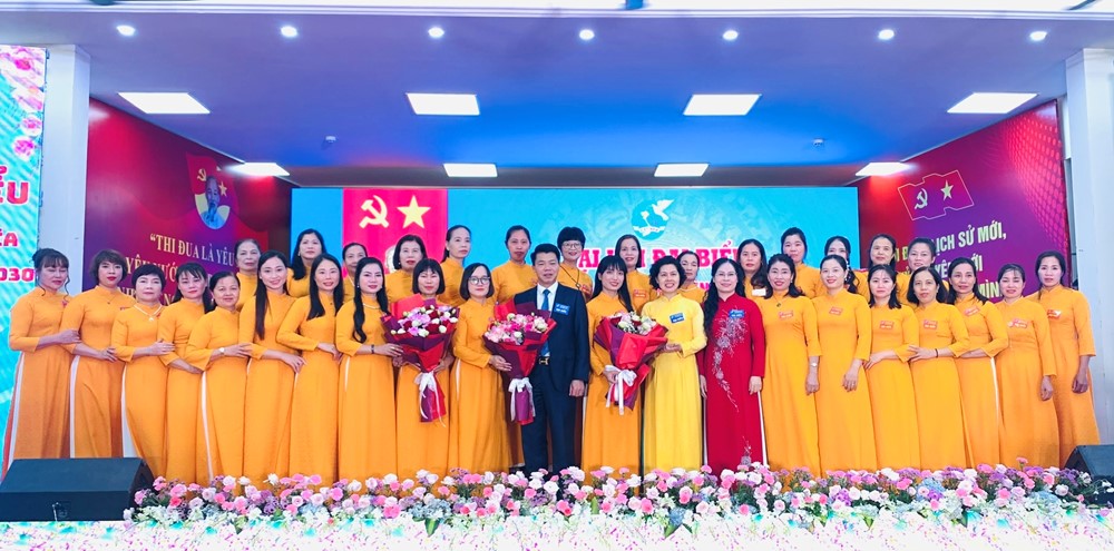 Phụ nữ phường Yên Nghĩa: Phát huy vai trò, khẳng định vị thế trong giai đoạn mới - ảnh 7