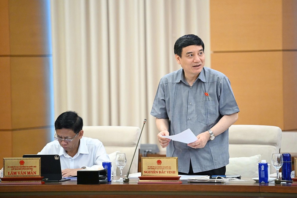 Ủy ban Thường vụ Quốc hội cho ý kiến dự án Luật Viên chức (sửa đổi) - ảnh 3