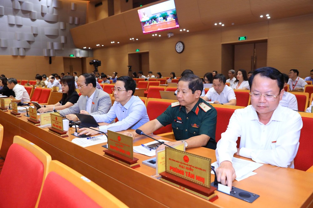 Chủ tịch xã được áp dụng biện pháp ngừng cung cấp dịch vụ điện, nước công trình vi phạm - ảnh 1