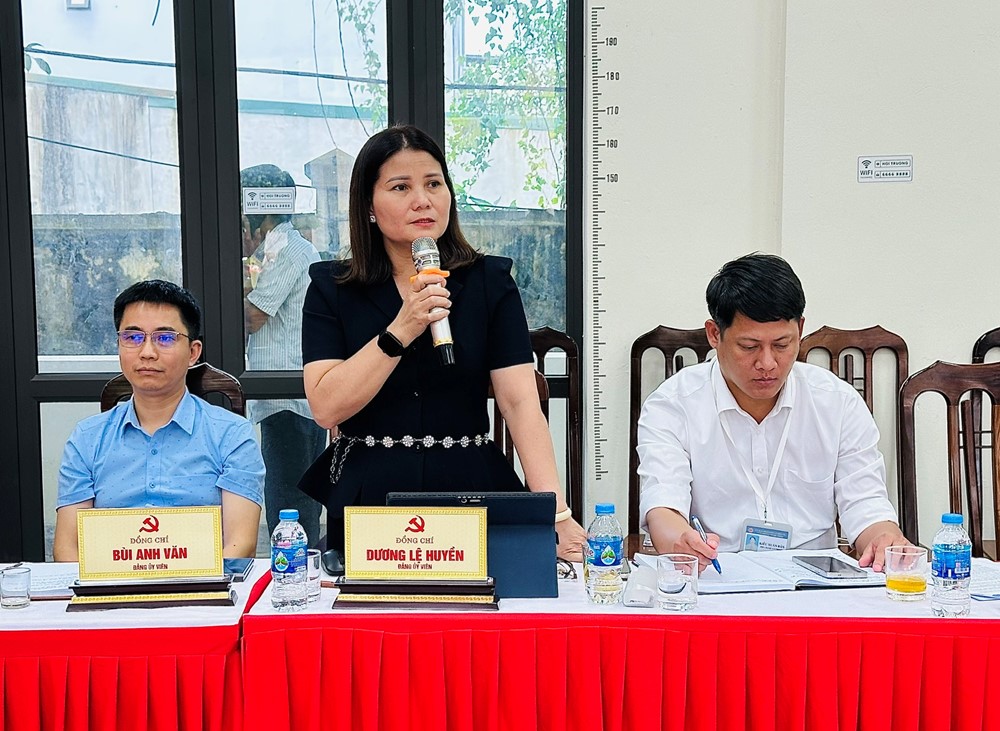 Xã Hoà Xá: 3 tháng chính quyền địa phương 2 cấp, tiếp nhận 3.879 hồ sơ thủ tục hành chính - ảnh 4