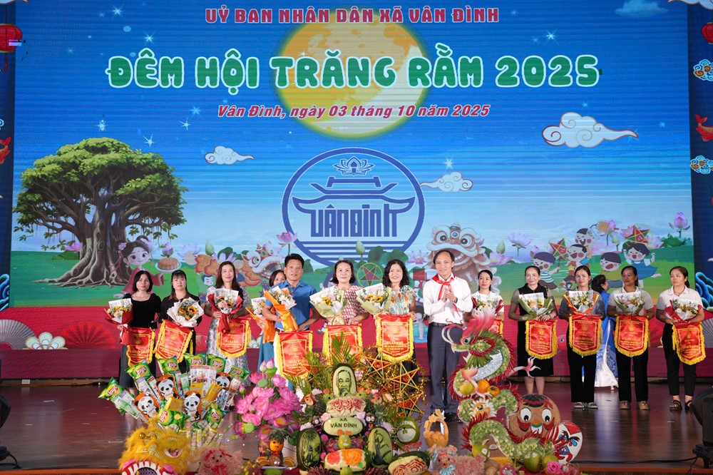  Xã Vân Đình tưng bừng Đêm hội trăng rằm 2025 - ảnh 11
