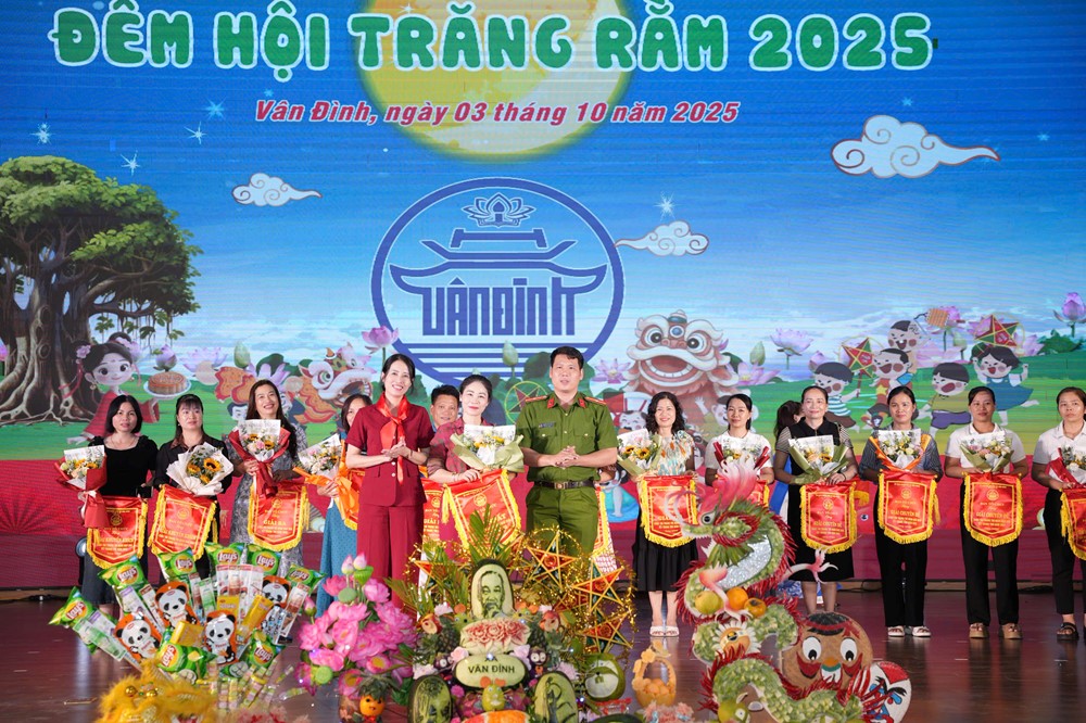  Xã Vân Đình tưng bừng Đêm hội trăng rằm 2025 - ảnh 12