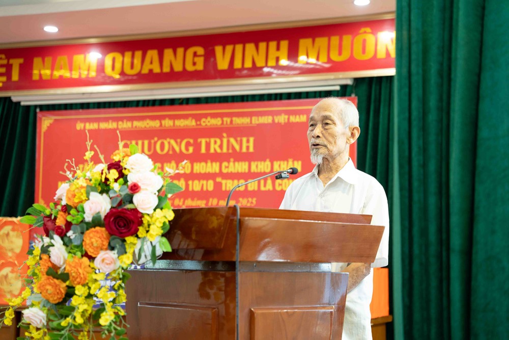 Phường Yên Nghĩa trao hơn 100 suất quà tặng các gia đình có hoàn cảnh khó khăn - ảnh 15