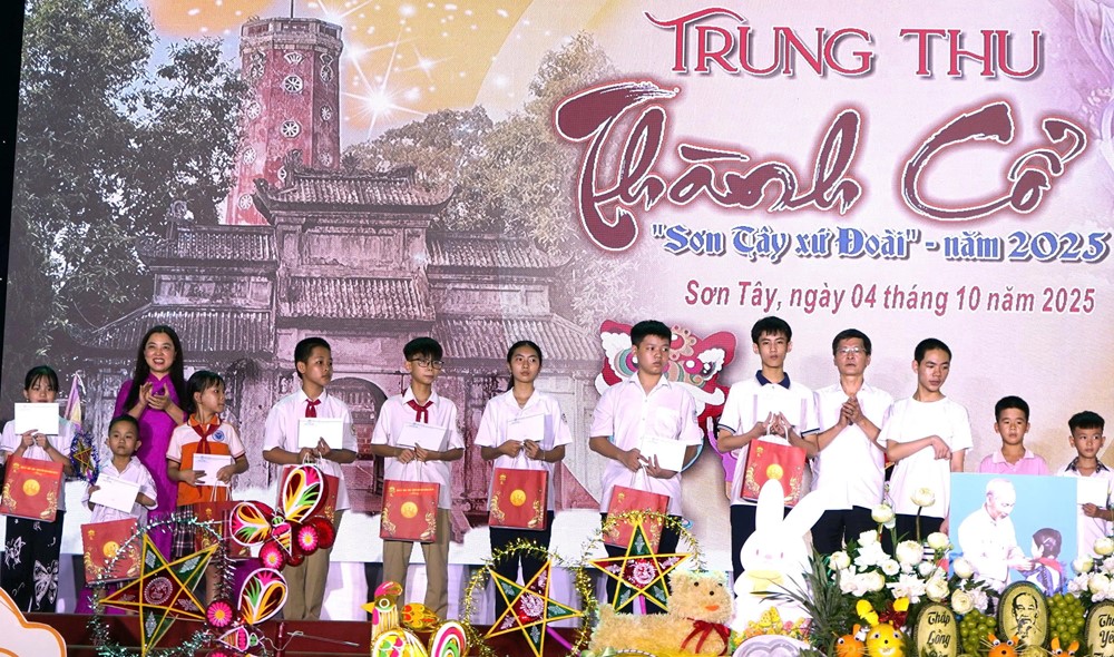 Lung linh sắc màu Đêm hội Trăng rằm - Trung thu Thành cổ - Sơn Tây xứ Đoài - ảnh 4