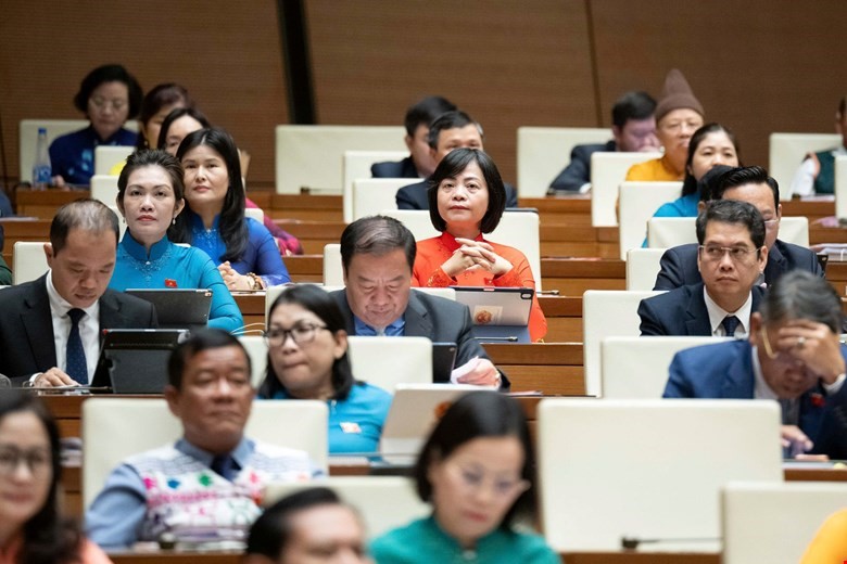 Khai mạc trọng thể kỳ họp thứ 10, Quốc hội khoá XV nhiệm kỳ 2021-2026 - ảnh 7