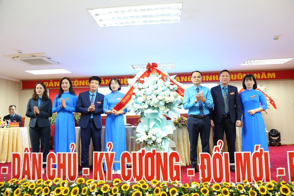 Công đoàn phường Dương Nội phát huy vai trò bảo vệ quyền và lợi ích hợp pháp, chính đáng của người lao động - ảnh 2