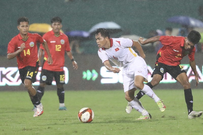Thắng dễ Timor Leste, U23 Việt Nam vững bước tiến vào bán kết - ảnh 1