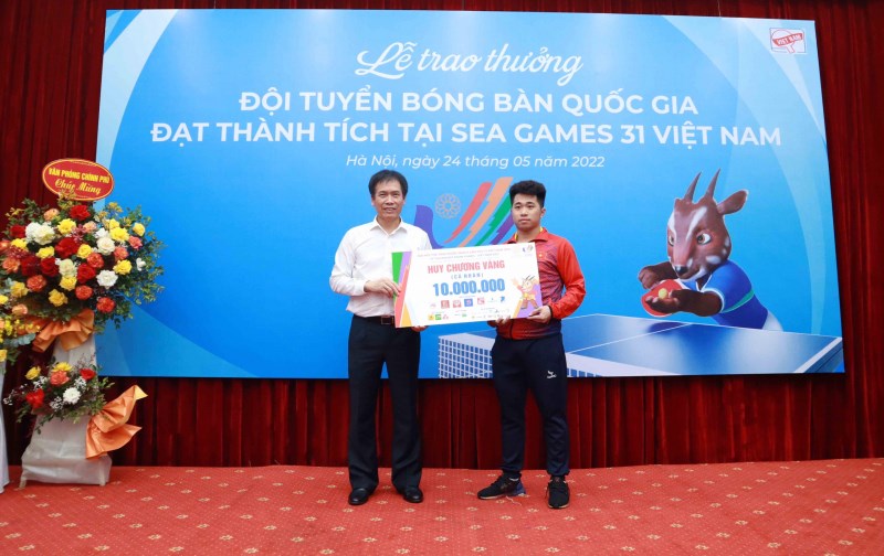 Vinh danh chiếc HCV sau 19 năm của bóng bàn Việt Nam - ảnh 1