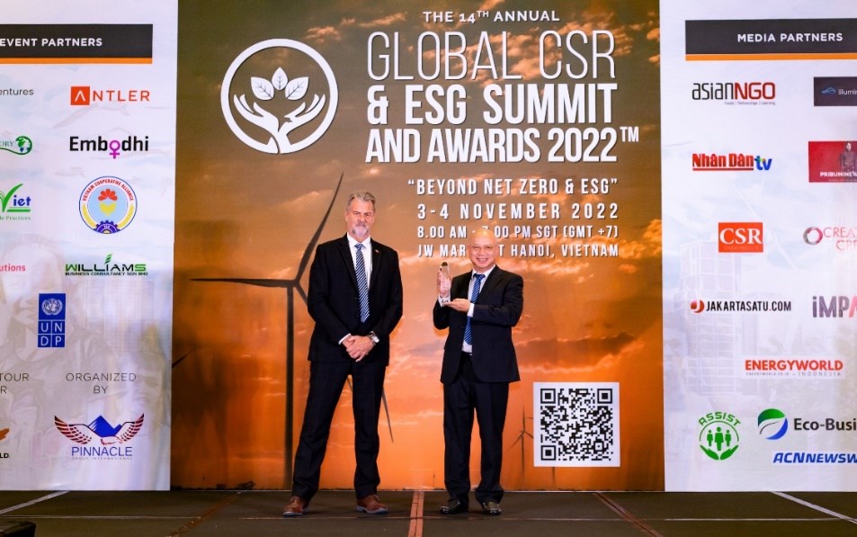 Vinamilk được nhận giải thưởng quốc tế cho những nỗ lực thúc đẩy CRS và ESG tại Việt Nam  - ảnh 1