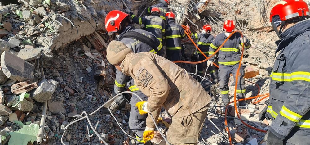Đội cứu nạn, cứu hộ Bộ Công an phối hợp giải cứu thành công một nạn nhân thảm họa động đất tại Thổ Nhĩ Kỳ - ảnh 1