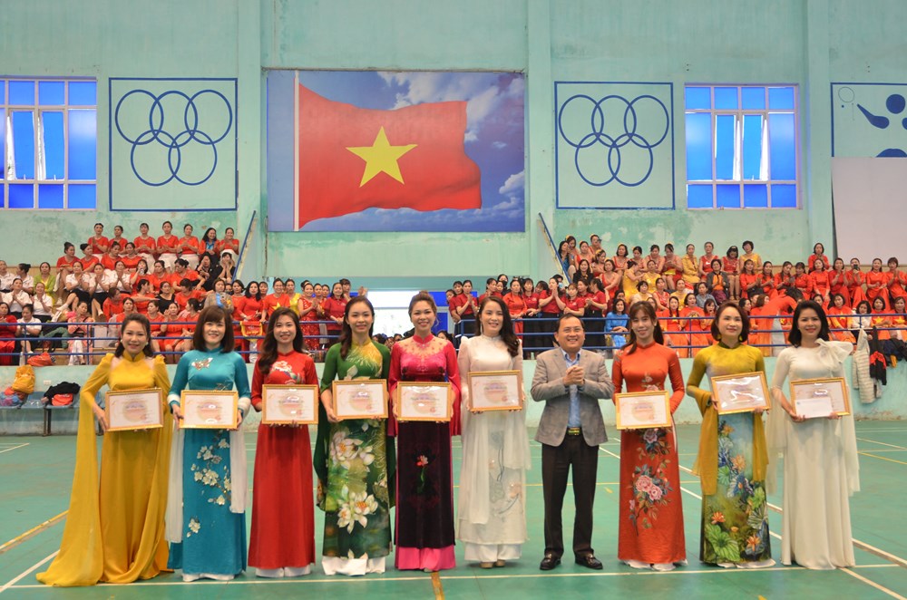 Hội LHPN huyện Thường Tín : Tổ chức thành công Hội thi Dân vũ thể thao năm 2023 - ảnh 3