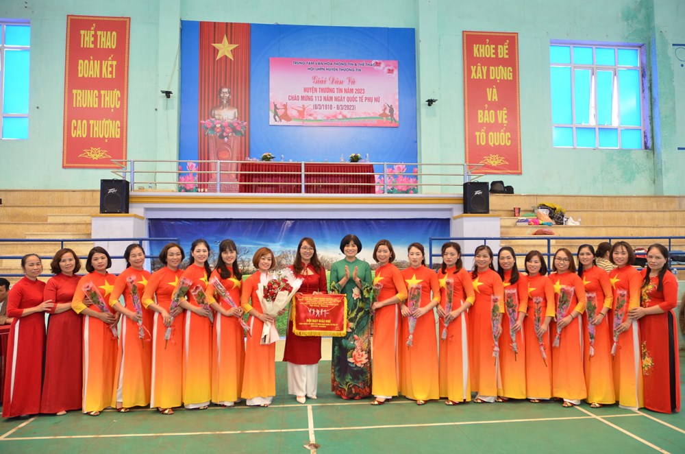 Hội LHPN huyện Thường Tín : Tổ chức thành công Hội thi Dân vũ thể thao năm 2023 - ảnh 9