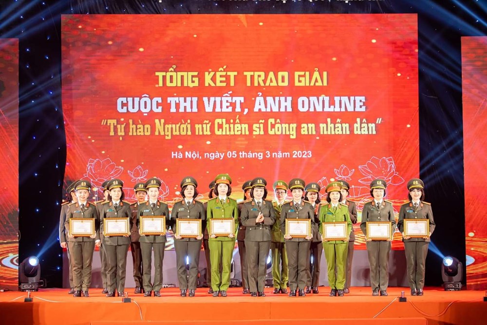 Hội phụ nữ công an Hà Nội: Đạt thành tích cao trong cuộc thi “Tự hào nữ chiến sĩ công an nhân dân“ - ảnh 3