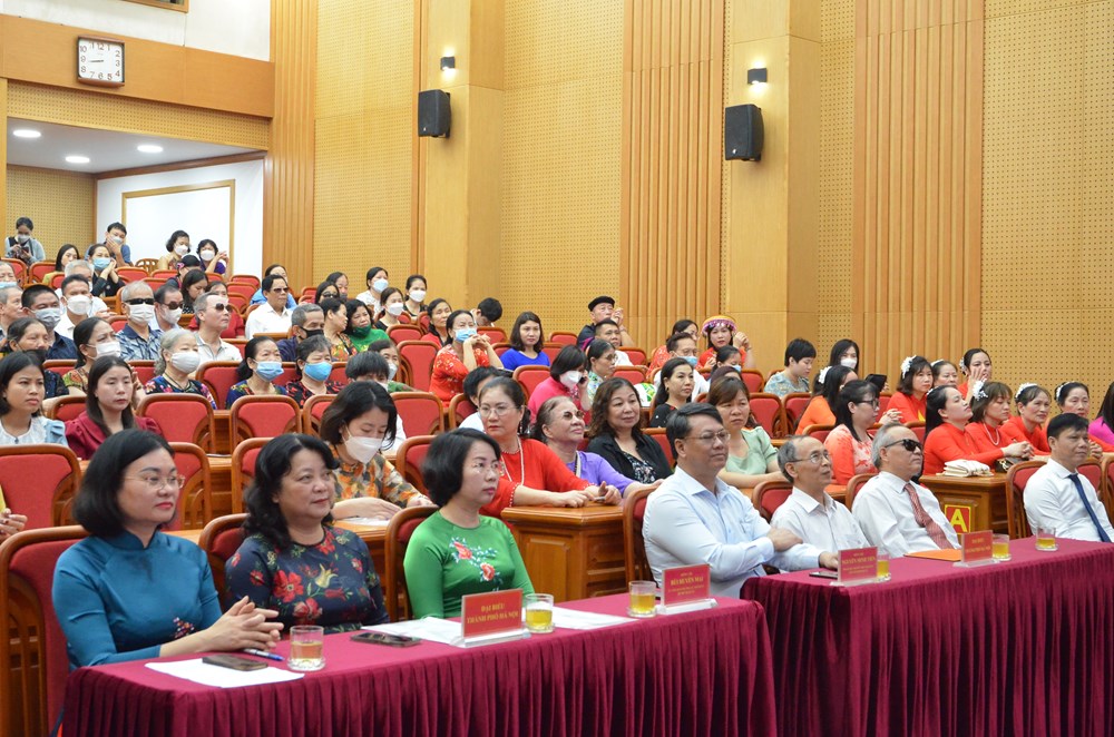 Kỷ niệm 25 năm ngày Người khuyết tật Việt Nam, ra mắt Chi hội phụ nữ khiếm thị Quận Thanh Xuân - ảnh 1