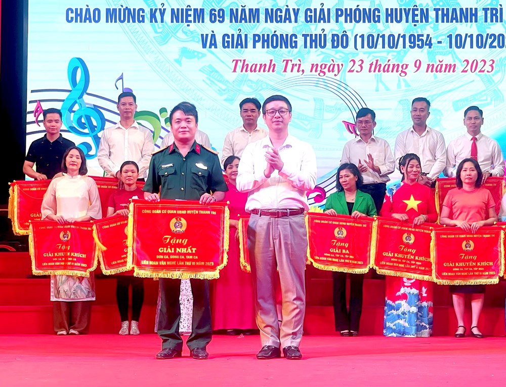 Sôi nổi, ấn tượng Liên hoan văn nghệ cơ quan UBND huyện Thanh Trì lần thứ 6 - ảnh 4