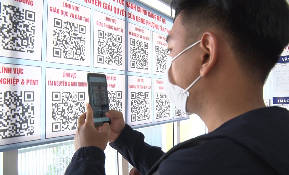 Từ 1/6, tất cả người Hà Nội thanh toán phí, lệ phí qua QR code tại bộ phận 