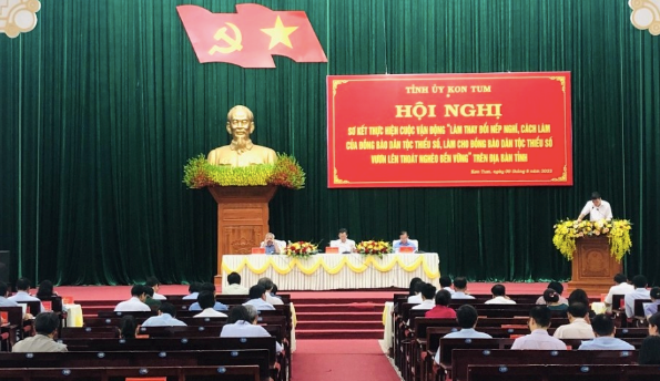 Đồng bào DTTS thoát nghèo từ thay đổi nếp nghĩ, cách làm - ảnh 1