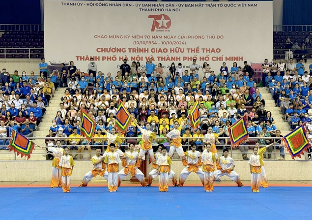 Giao lưu thể thao nâng cao tinh thần đoàn kết giữa Hà Nội và Thành phố Hồ Chí Minh - ảnh 1