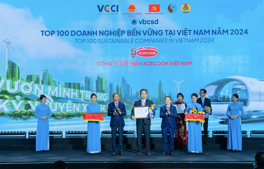 Acecook Việt Nam thăng hạng đột phá, nằm trong top 100 doanh nghiệp phát triển bền vững - ảnh 1