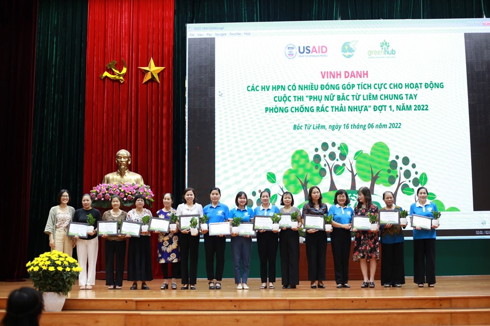 Tổng kết, trao giải cuộc thi “Phụ nữ Bắc Từ Liêm chung tay phòng, chống rác thải nhựa” - ảnh 4