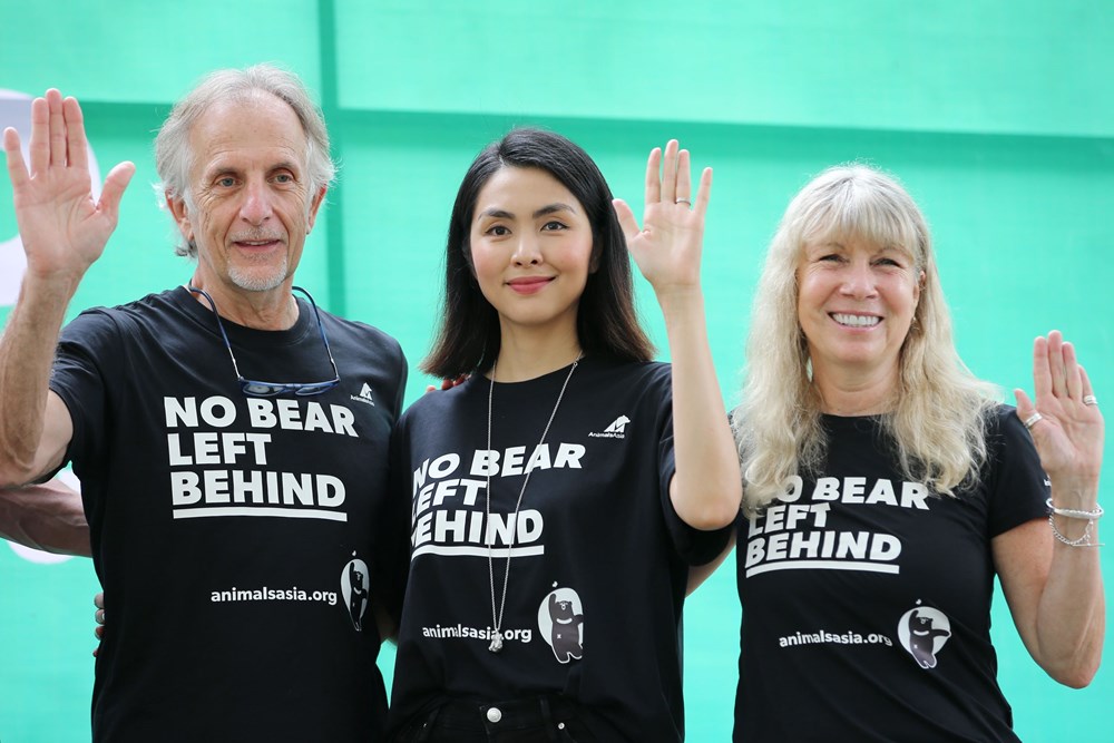 Diễn viên Tăng Thanh Hà nhận nuôi trọn đời một chú gấu tại Trung tâm cứu hộ gấu Việt Nam - ảnh 2