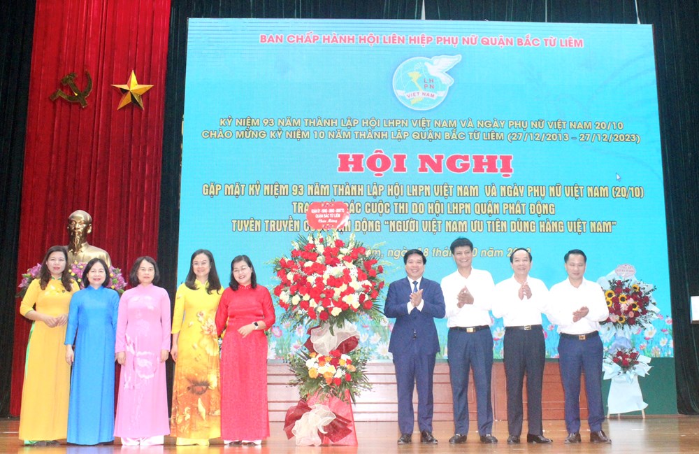 Hội LHPN quận Bắc Từ Liêm: Gặp mặt kỷ niệm 93 năm ngày thành lập Hội LHPN Việt Nam - ảnh 3