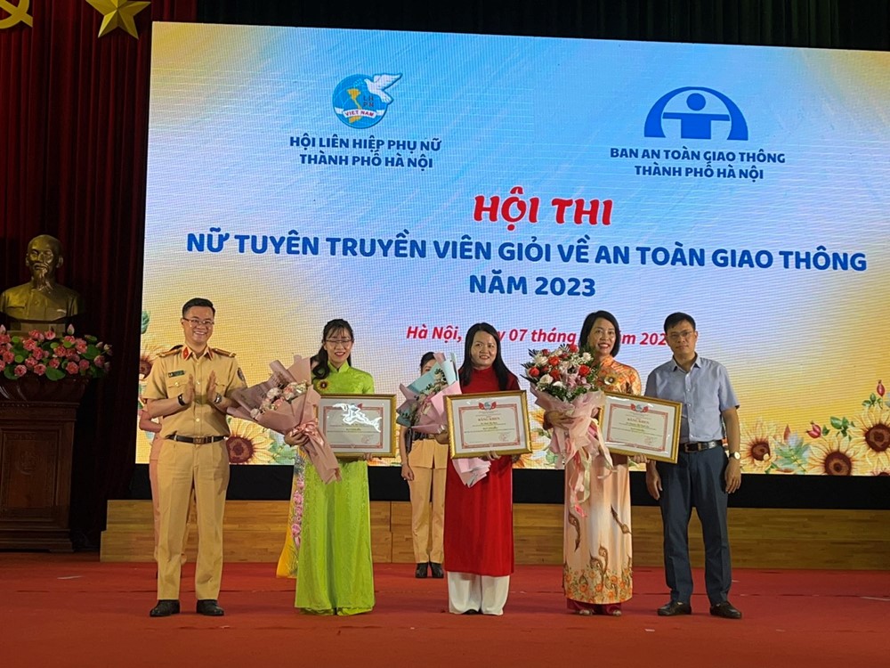 Sôi nổi Hội thi “nữ tuyên truyền viên giỏi về an toàn giao thông” năm 2023 - ảnh 5