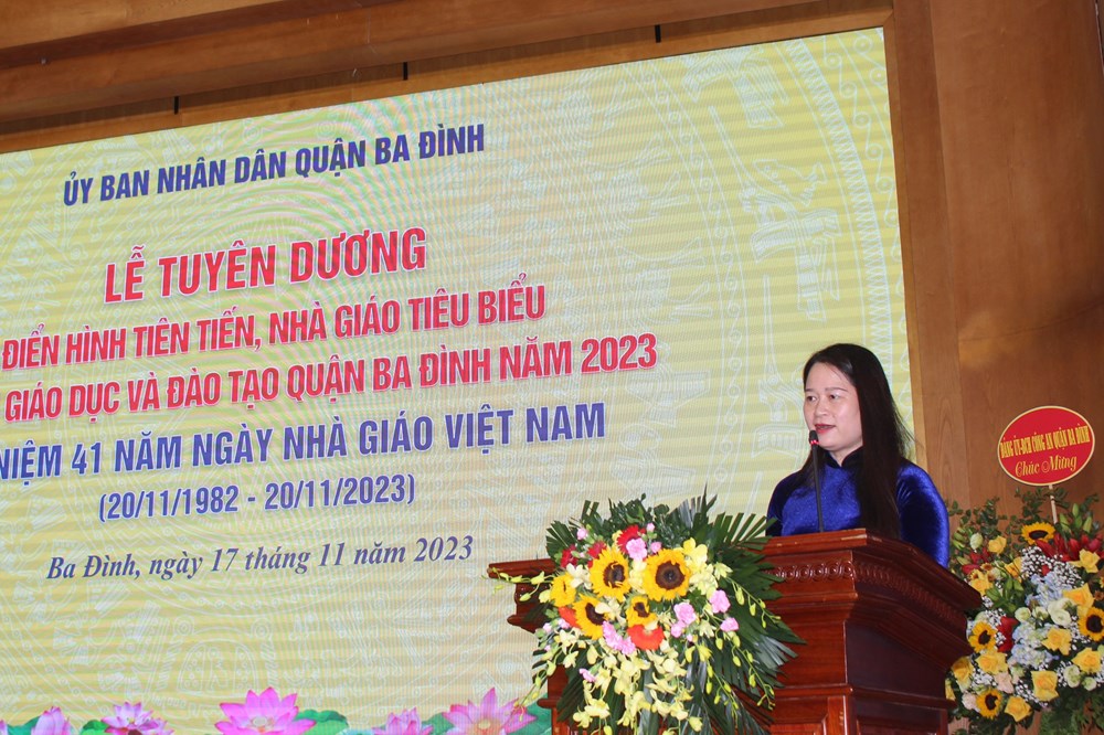 Quận Ba Đình (Hà Nội) tuyên dương nhà giáo tiêu biểu năm 2023 - ảnh 1