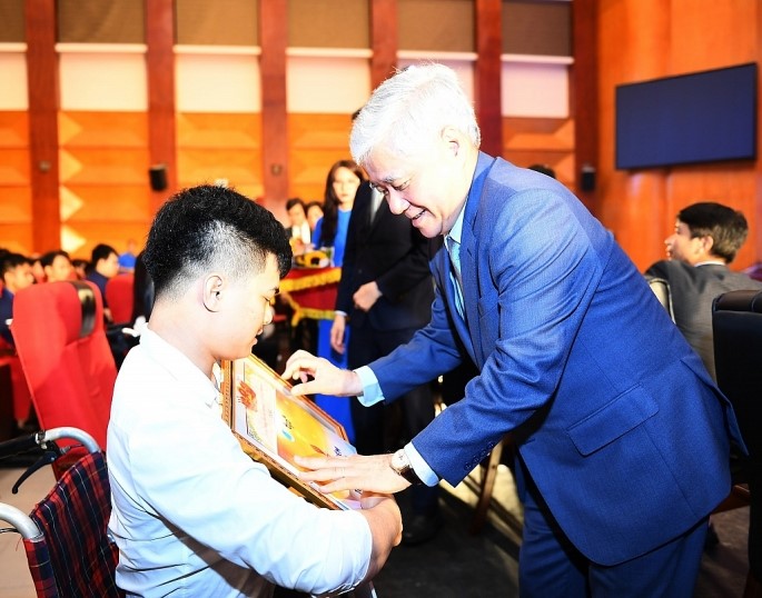 Tuyên dương 35 thanh niên khuyết tật “Tỏa sáng nghị lực Việt” 2023 - ảnh 1
