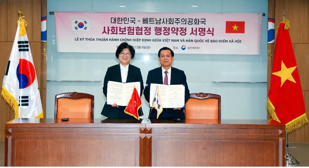 Việt Nam - Hàn Quốc ký kết Thỏa thuận hành chính thực hiện Hiệp định về bảo hiểm xã hội  - ảnh 1
