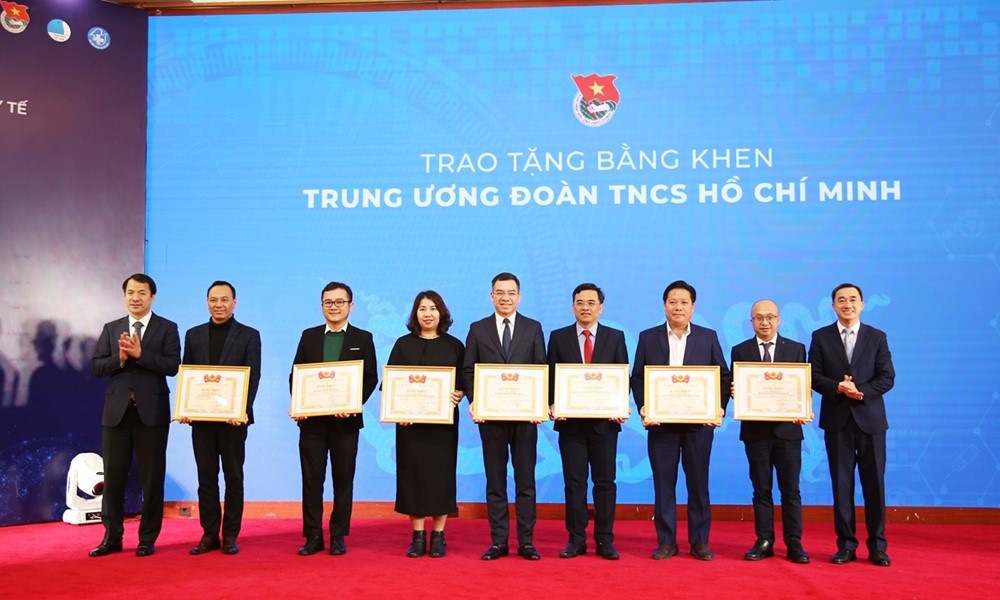 Chuyển đổi số để chăm sóc sức khỏe người dân tốt hơn - ảnh 3