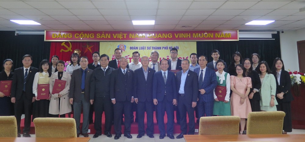 Đoàn Luật sư TP Hà Nội tổ chức Lễ kết nạp luật sư thành viên mới - ảnh 3