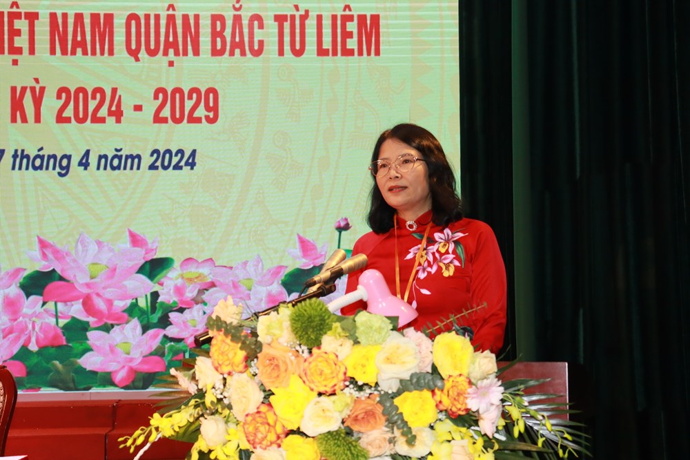 Bà Văn Thúy Hoa tái đắc cử Chủ tịch Ủy ban MTTQ Việt Nam quận Bắc Từ Liêm - ảnh 4