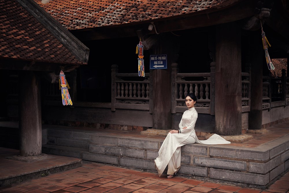 “Đại sứ Sinh viên du lịch năm 2024” đẹp nền nã trong bộ áo dài trắng tinh khôi ở chùa Keo - ảnh 9