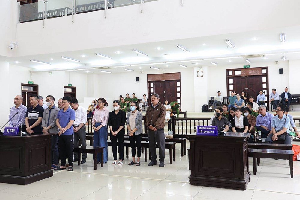 Cựu Bộ trưởng Bộ Y tế Nguyễn Thanh Long được giảm nhẹ hình phạt - ảnh 2