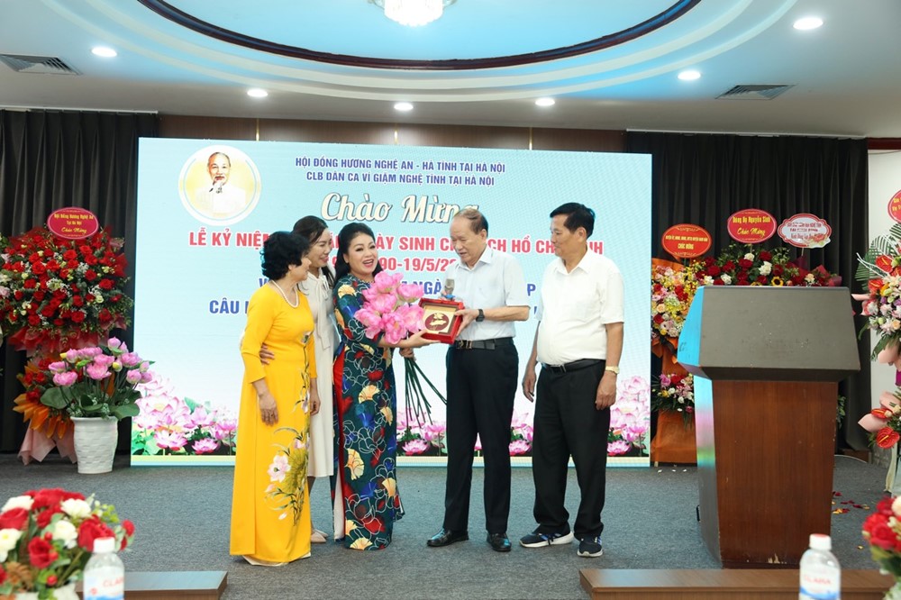 Lan toả nét đẹp làn điệu dân ca Ví Giặm giữa lòng Hà Nội - ảnh 2