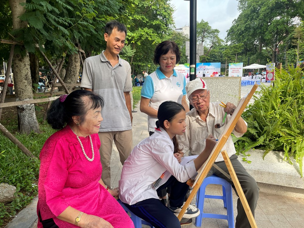 Ý nghĩa ngày hội “Gia đình hạnh phúc, không bạo lực” quận Ba Đình - ảnh 7