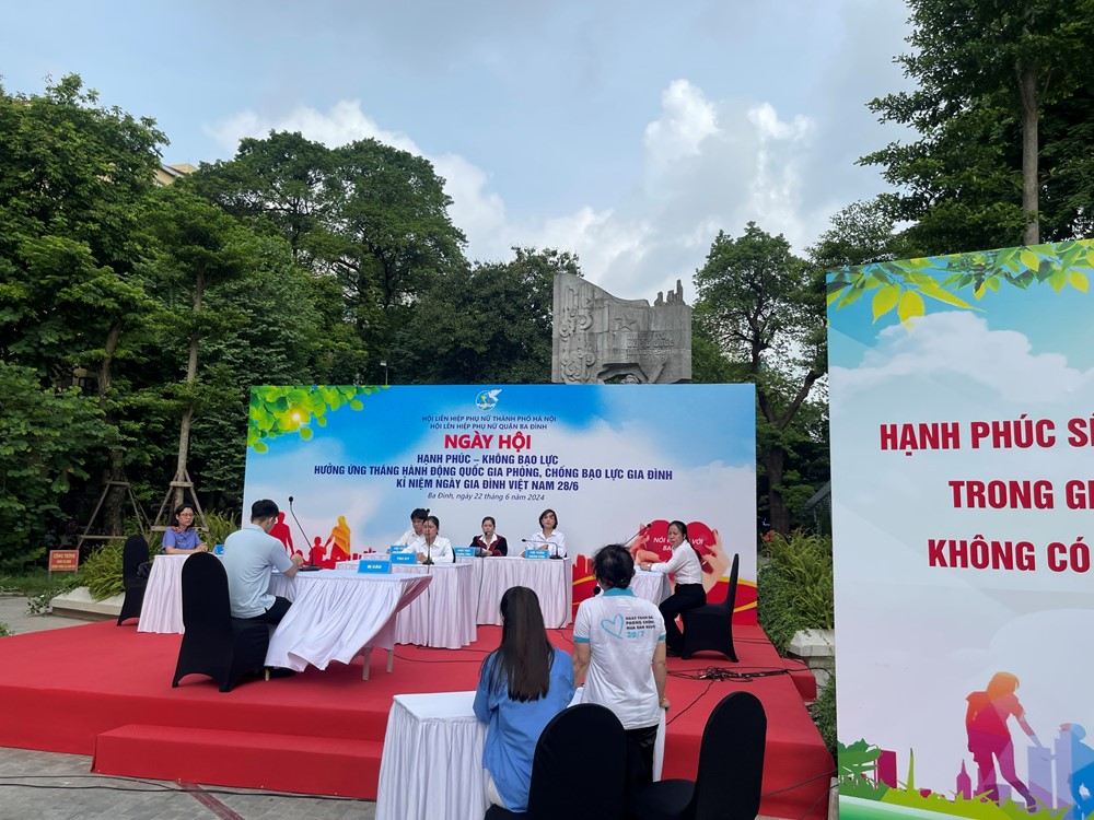 Ý nghĩa ngày hội “Gia đình hạnh phúc, không bạo lực” quận Ba Đình - ảnh 6