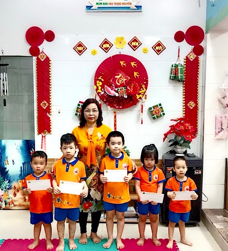 Quận Thanh Xuân: Nhận đỡ đầu và kết nối đỡ đầu 47 trẻ em mồ côi có hoàn cảnh khó khăn - ảnh 3