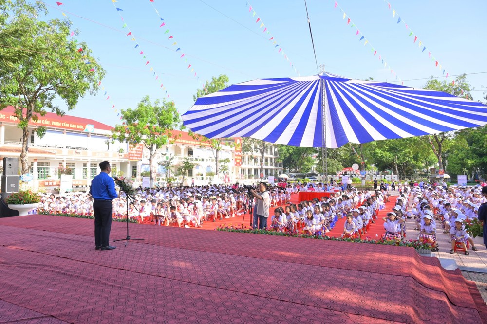 Hơn 1.000 thiếu nhi tham gia “Ngày hội sắc màu” năm 2024 - ảnh 1