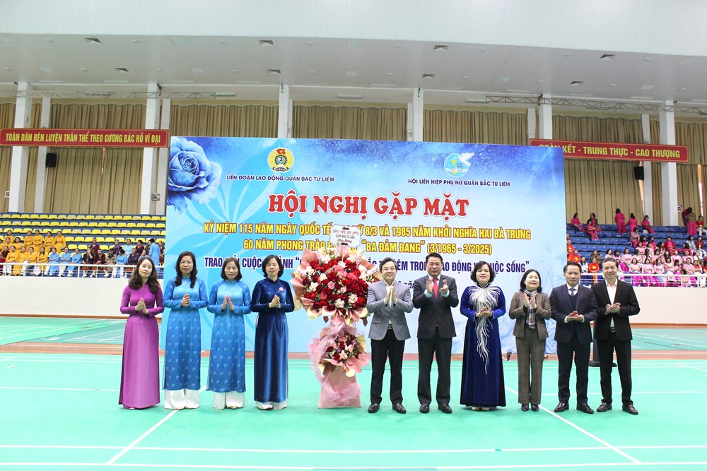 Sôi nổi hội thi dân vũ “Phụ nữ Bắc Từ Liêm vì hoà bình – phát triển” - ảnh 2
