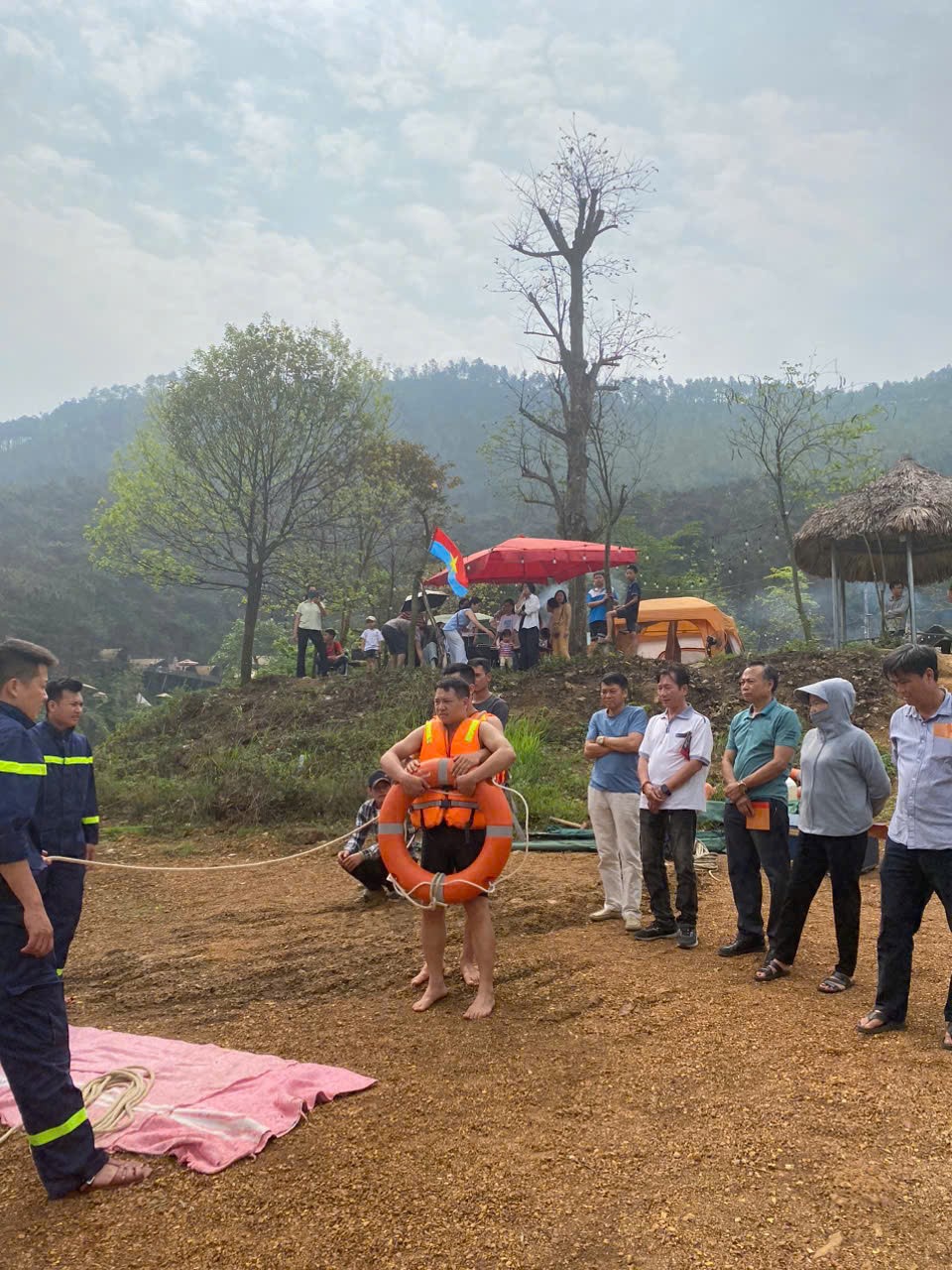 Phòng chống đuối nước cho các cơ sở nghỉ dưỡng tại hồ Đồng Đò - ảnh 1