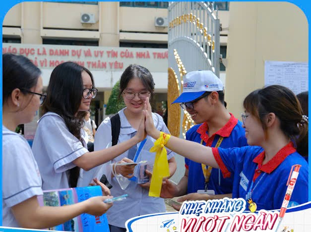 “Tiếp sức mùa thi” 2025: Ứng dựng cộng nghệ AI trong hỗ trợ thí sinh - ảnh 2
