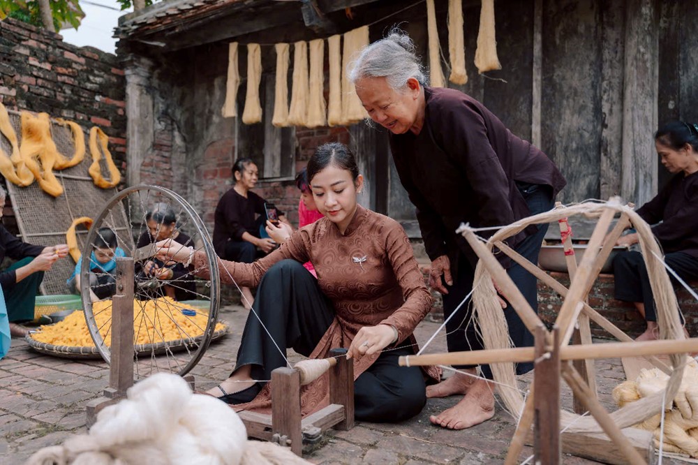 Trình diễn áo dài qua những miền di sản - ảnh 7