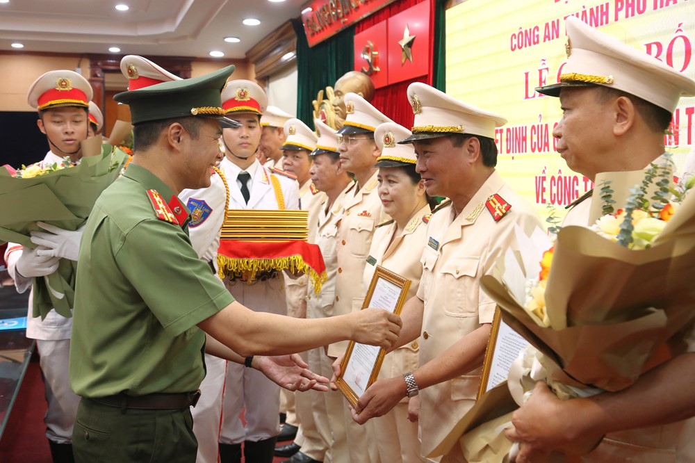 Công an Hà Nội triển khai, sắp xếp tinh gọn bộ máy bài bản, khoa học - ảnh 2