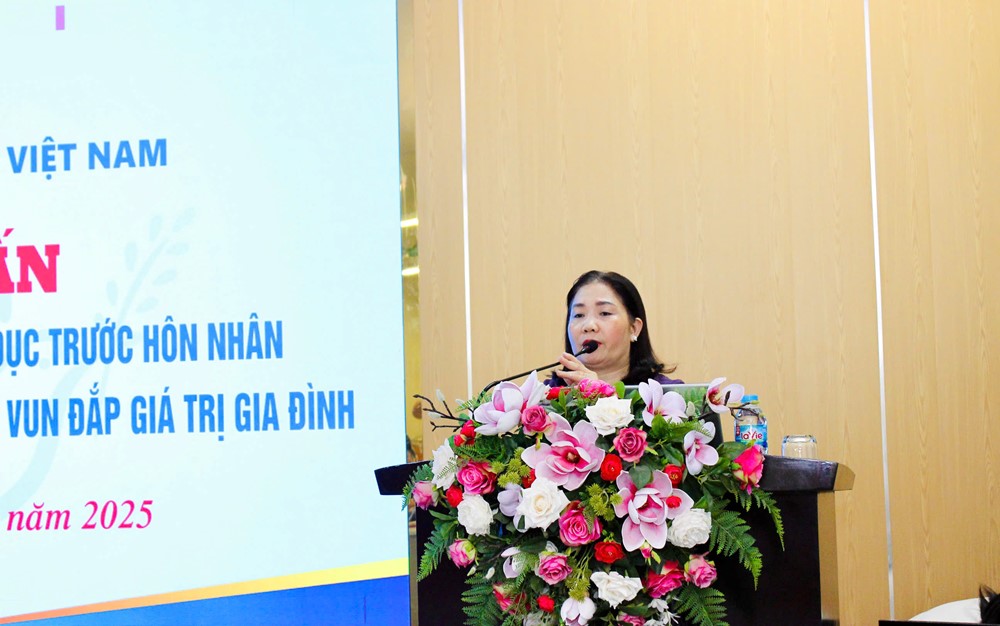 Hơn 60 phụ nữ được tập huấn về giáo dục gia đình - ảnh 2