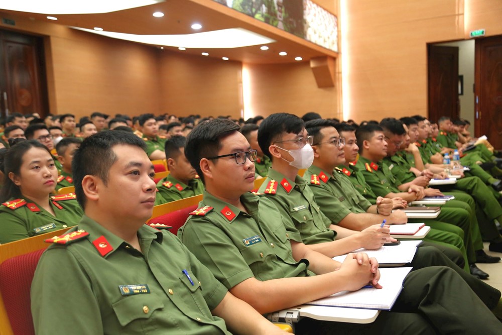 Công an Thủ đô làm chủ khoa học công nghệ, vững bước tiến vào kỷ nguyên số - ảnh 2