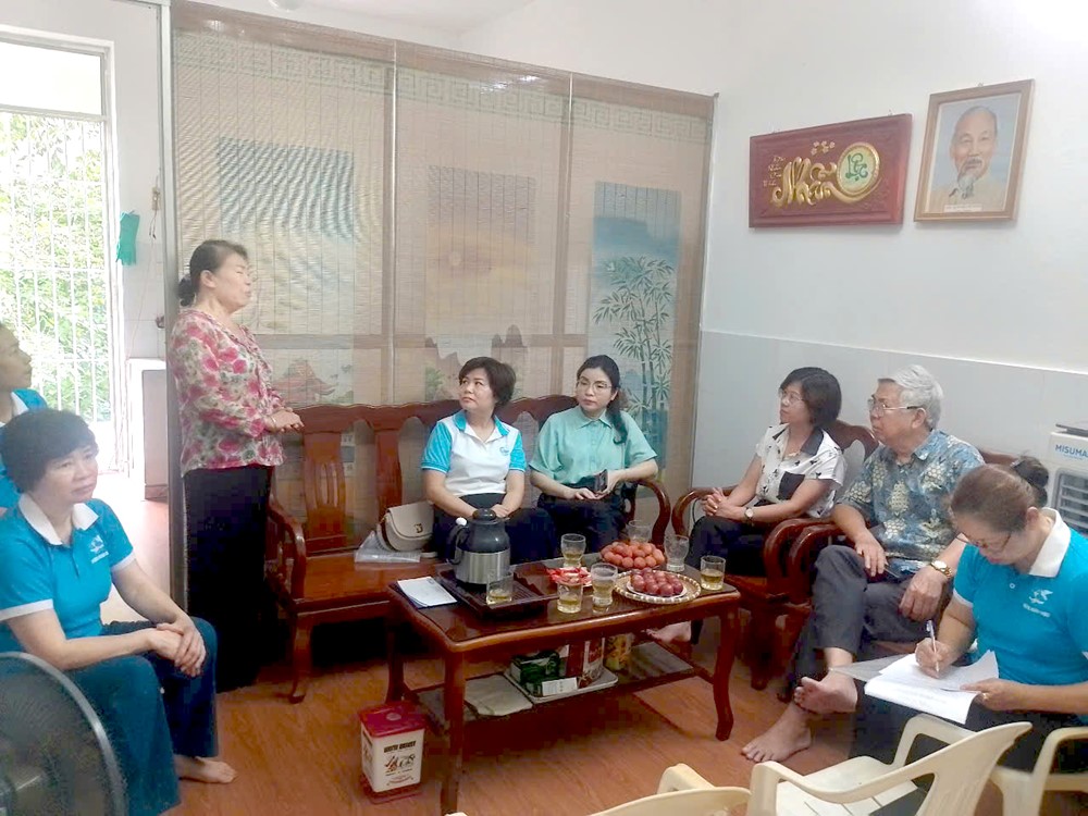 Bàn giao nhà mái ấm tình thương cho gia đình phụ nữ khó khăn tại Thanh Xuân - ảnh 2